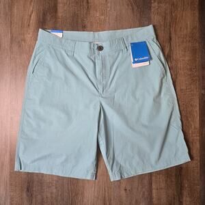 NWT Columbia Men's 10" Washed Out Lugjt Blue Golf Casual Shorts Size 34
